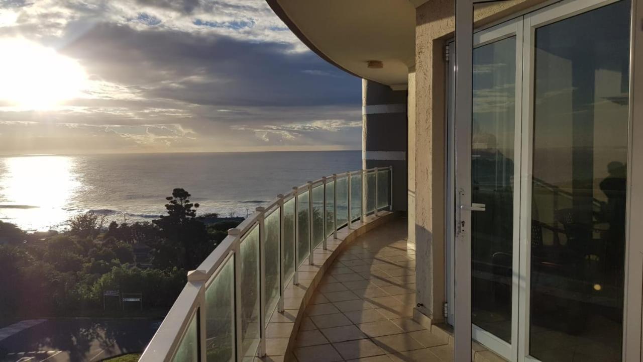 Apartment 10 Seahorse, *